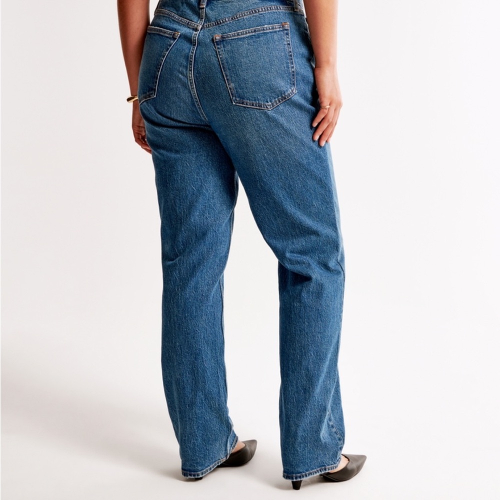 Abercrombie & Fitch ’90s Straight Ultra High Rise Jeans Size 30R - Picture 4 of 4